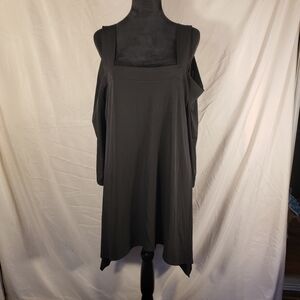 Cha Cha Vente Black Off The Shoulder Asymmetrical Dress - 1X